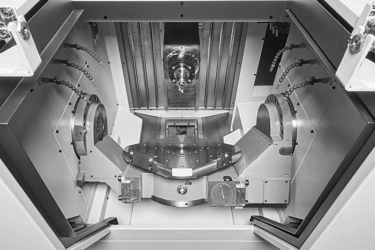 inside look at the Kiwa Triple-H405axis horizontal machining center offered by Methods Machine Tools Inc.