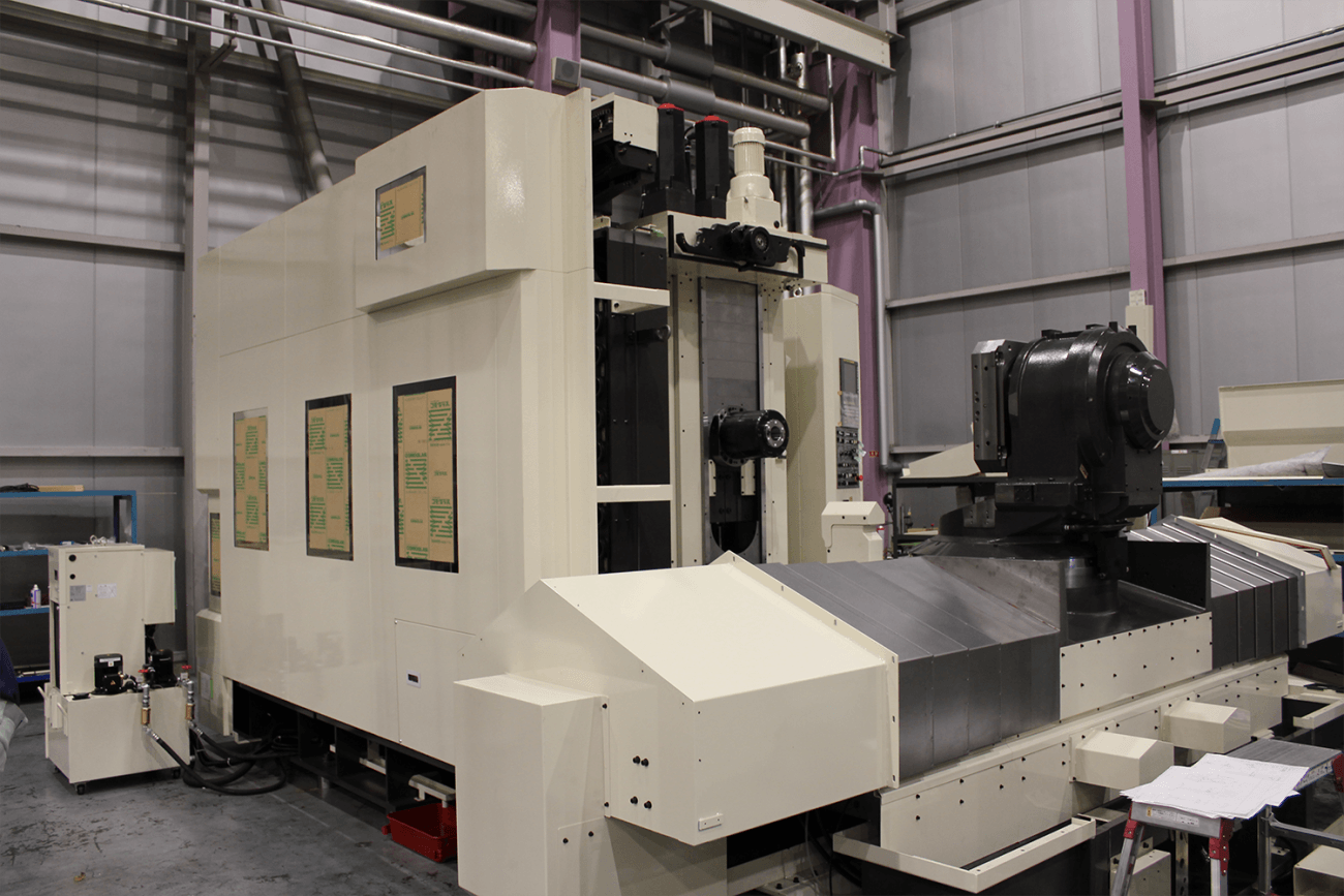 outside view of the Yasda YBM 7Ti horizontal machining center used for cnc machining